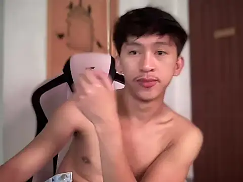  andrie69  online show from April 5, 2026, 1:23 am