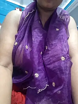 Snapshot of mistii07 chatting on August 4, 2026, 8:52 am mistii07 online show from August 4, 2026, 8:52 am