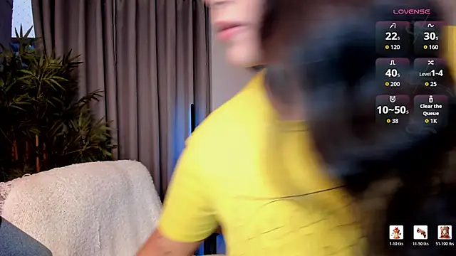 Snapshot of moonhelen chatting on February 17, 2026, 11:13 pm moonhelen online show from February 17, 2026, 11:13 pm