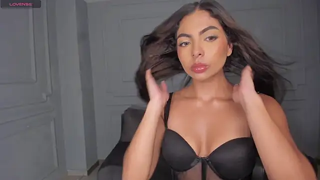 OrianaFontaine online show from March 3, 2026, 7:54 pm