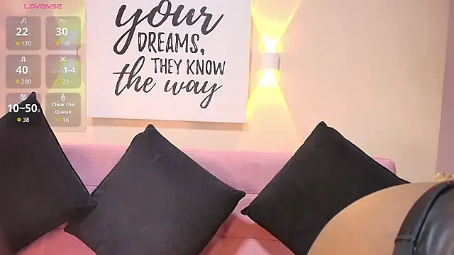 Snapshot of Nalathompson chatting on February 25, 2026, 12:38 pm Nalathompson online show from February 25, 2026, 12:38 pm