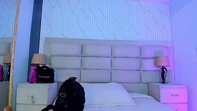 CarolineFyre online show from March 24, 2026, 12:49 pm