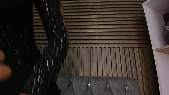 CarolineFyre online show from February 5, 2026, 1:07 pm