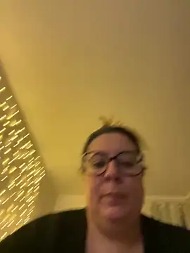 JasmineGlow7 online show from March 13, 2026, 6:02 pm