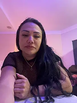 Snapshot of Deyseprado35 chatting on February 3, 2026, 6:40 am Deyseprado35 online show from February 3, 2026, 6:40 am