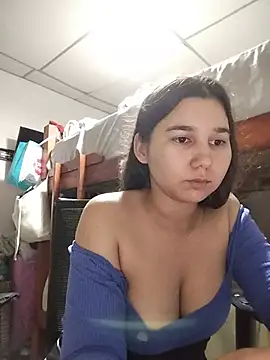 Snapshot of Merliah_1 chatting on July 6, 2026, 6:32 pm Merliah 1 online show from July 6, 2026, 6:32 pm