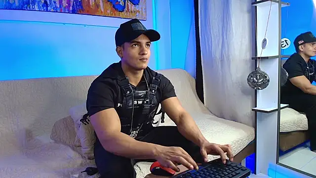 Snapshot of jhon_nicolas chatting on July 18, 2026, 10:07 pm jhon nicolas online show from July 18, 2026, 10:07 pm