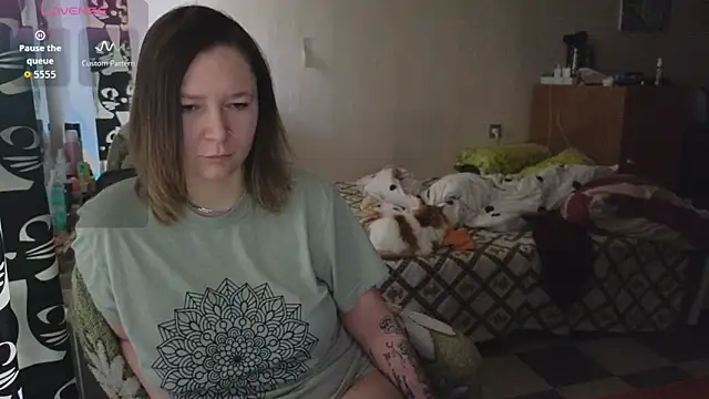 Ozalin  online show from April 15, 2026, 10:10 am