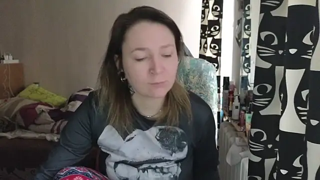 Snapshot of Ozalin_ chatting on February 9, 2026, 11:41 am Ozalin online show from February 9, 2026, 11:41 am