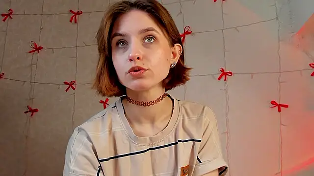 Snapshot of VelvetCaress chatting on February 22, 2026, 9:44 am VelvetCaress online show from February 22, 2026, 9:44 am