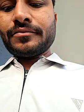 Snapshot of hot---boy1 chatting on February 3, 2026, 3:04 am hot---boy1 online show from February 3, 2026, 3:04 am