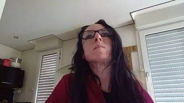 Snapshot of FITGIRL-MAEVA chatting on February 22, 2026, 11:45 am FITGIRL-MAEVA online show from February 22, 2026, 11:45 am