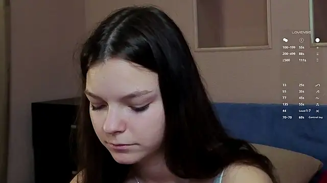 ElizaPizza online show from April 14, 2026, 3:06 pm