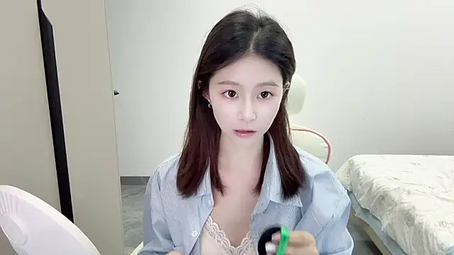 DYyyyyy-- online show from March 17, 2026, 11:57 am