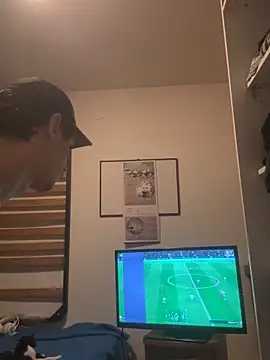 Snapshot of leh31l chatting on February 5, 2026, 6:04 pm leh31l online show from February 5, 2026, 6:04 pm