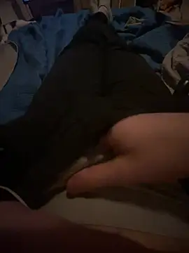 Snapshot of leh31l chatting on February 2, 2026, 7:02 pm leh31l online show from February 2, 2026, 7:02 pm