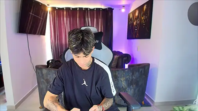 miguel aguirre  online show from February 17, 2026, 12:57 pm