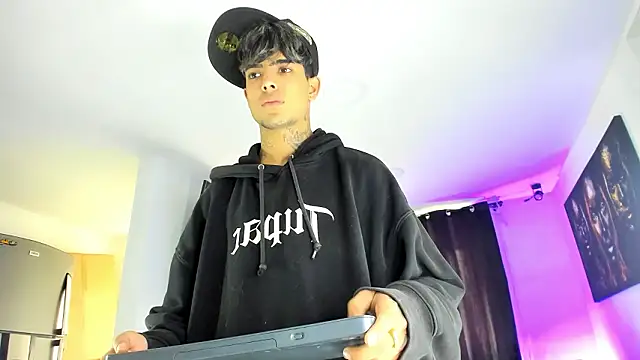 miguel aguirre  online show from March 3, 2026, 12:34 pm