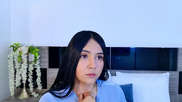 AlisonLamer online show from March 11, 2026, 12:10 pm