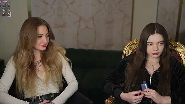 Snapshot of Zlata_Sky chatting on February 25, 2025, 1:52 am Zlata Sky online show from February 25, 2025, 1:52 am