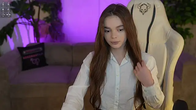 Snapshot of Zlata_Sky chatting on November 15, 2025, 7:29 pm Zlata Sky online show from November 15, 2025, 7:29 pm