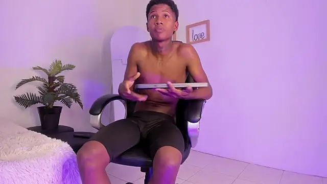 im oleiderr online show from February 28, 2026, 4:23 am