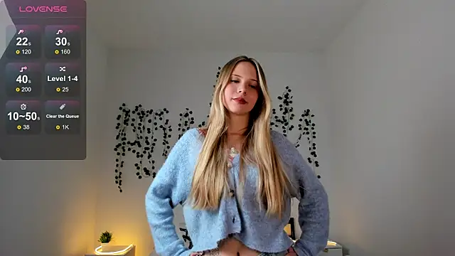 EllyMartinez online show from February 6, 2026, 2:46 pm