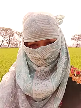 Royal hotti0011 online show from March 17, 2026, 3:53 am