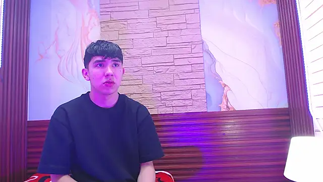 Snapshot of massimoferrera303av chatting on February 3, 2026, 6:35 pm massimoferrera303av online show from February 3, 2026, 6:35 pm