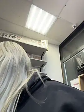 Snapshot of Chiibi chatting on February 26, 2026, 8:25 am Chiibi online show from February 26, 2026, 8:25 am