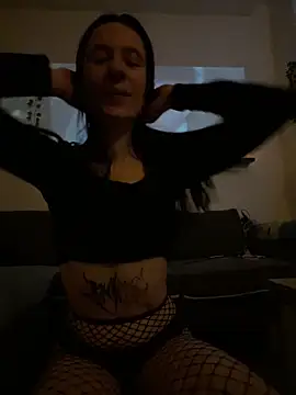 Snapshot of juicygirlandmyfuckboy chatting on June 5, 2026, 6:46 pm juicygirlandmyfuckboy online show from June 5, 2026, 6:46 pm