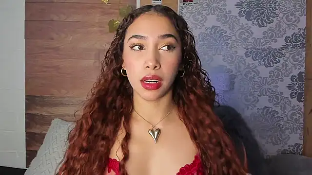 LiaHansson00 online show from April 13, 2026, 4:55 pm