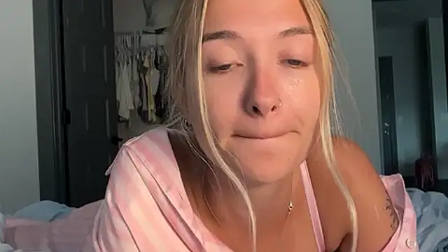 kelseyblu online show from July 28, 2026, 11:48 pm