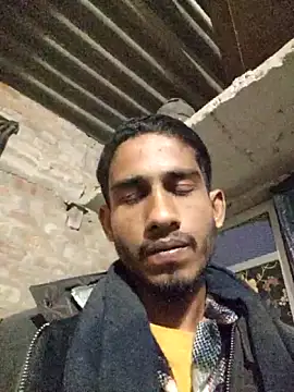 Snapshot of akku6147 chatting on February 3, 2026, 12:32 pm akku6147 online show from February 3, 2026, 12:32 pm