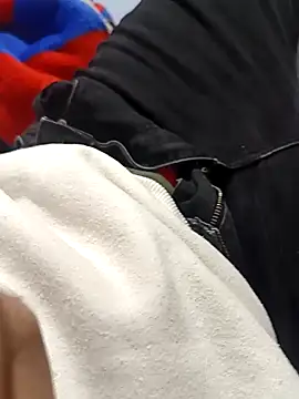 Javier0603 online show from April 18, 2026, 8:53 pm