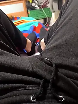 Javier0603 online show from April 8, 2026, 9:38 pm