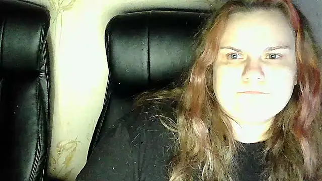 Snapshot of DollyGersoon chatting on February 5, 2026, 7:53 pm DollyGersoon online show from February 5, 2026, 7:53 pm