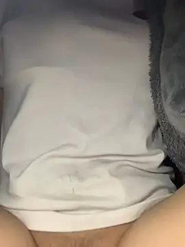 Snapshot of Luna_Babyyy chatting on February 9, 2026, 6:33 am Luna Babyyy online show from February 9, 2026, 6:33 am