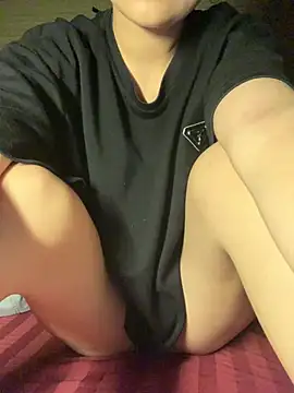 Snapshot of Luna_Babyyy chatting on April 9, 2026, 4:13 pm Luna Babyyy online show from April 9, 2026, 4:13 pm