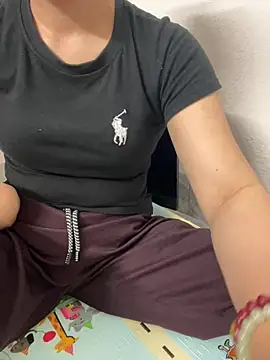 Yinini online show from March 23, 2026, 11:43 am