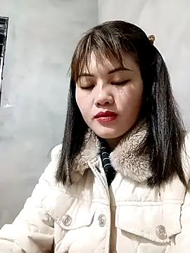 Snapshot of Anna_516 chatting on February 8, 2026, 11:13 pm Anna 516 online show from February 8, 2026, 11:13 pm