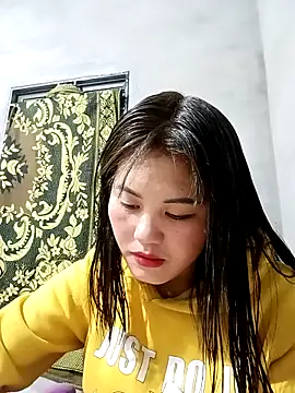 Snapshot of Anna_516 chatting on February 3, 2026, 1:05 pm Anna 516 online show from February 3, 2026, 1:05 pm