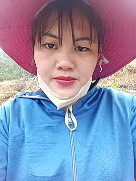 Snapshot of Anna_516 chatting on March 1, 2026, 1:49 am Anna 516 online show from March 1, 2026, 1:49 am