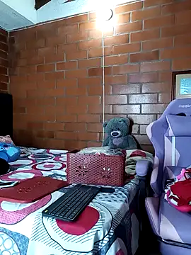 Snapshot of cristalprincess_ chatting on February 23, 2026, 1:40 am cristalprincess online show from February 23, 2026, 1:40 am