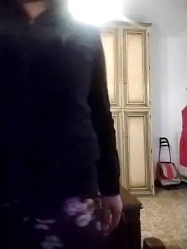 Snapshot of oxavector chatting on February 12, 2026, 8:03 am oxavector online show from February 12, 2026, 8:03 am