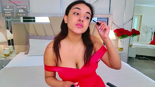 Luna Cortier online show from May 10, 2026, 5:22 am