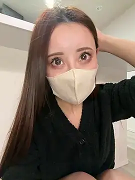 Snapshot of reikachan__v chatting on February 28, 2026, 4:17 pm reikachan v online show from February 28, 2026, 4:17 pm