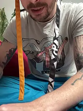 Snapshot of Piratee666 chatting on February 11, 2026, 10:15 am Piratee666 online show from February 11, 2026, 10:15 am