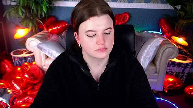 KristiFoxy online show from February 13, 2026, 3:50 am