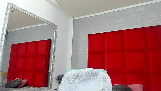 YasmineDelight online show from March 13, 2026, 8:08 am